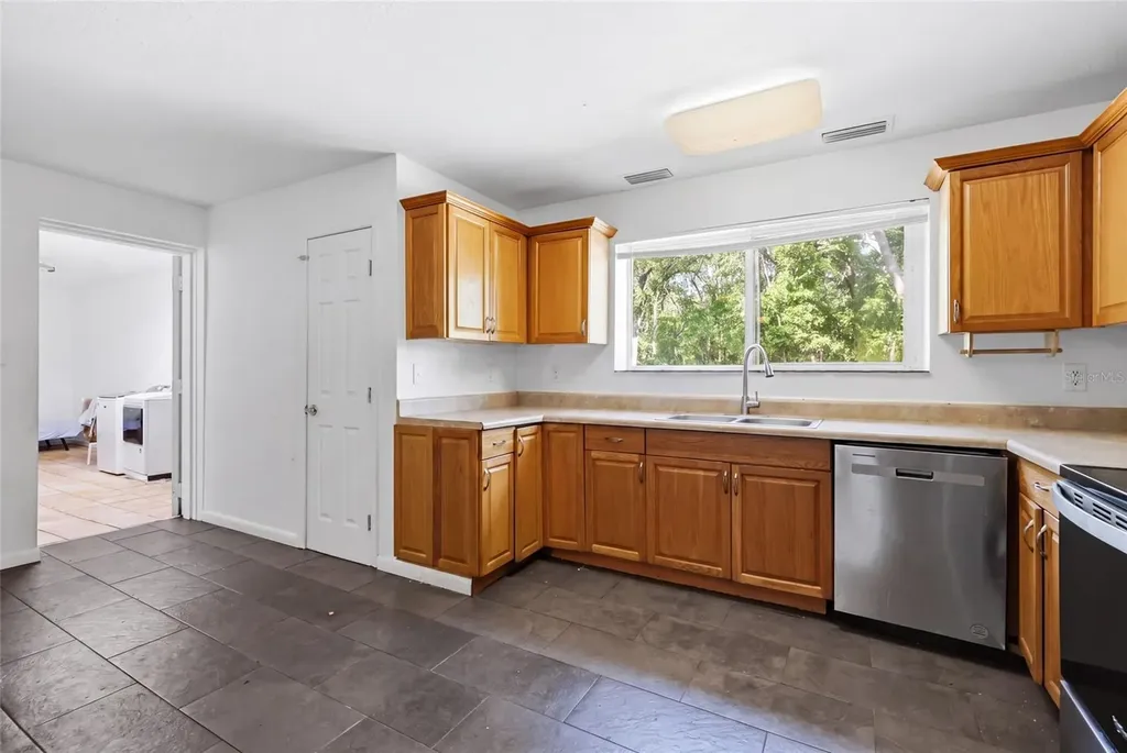 401 SE Falcon Road Branford FL 32008