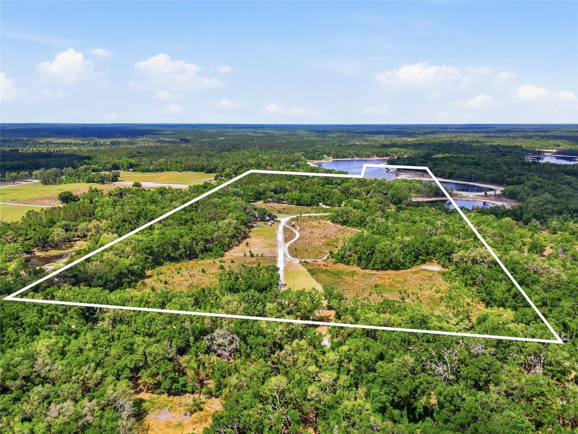 401 SE Falcon Road Branford FL 32008
