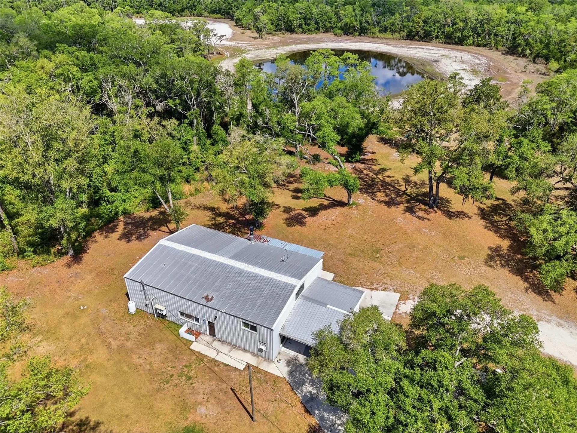 401 SE Falcon Road Branford FL 32008