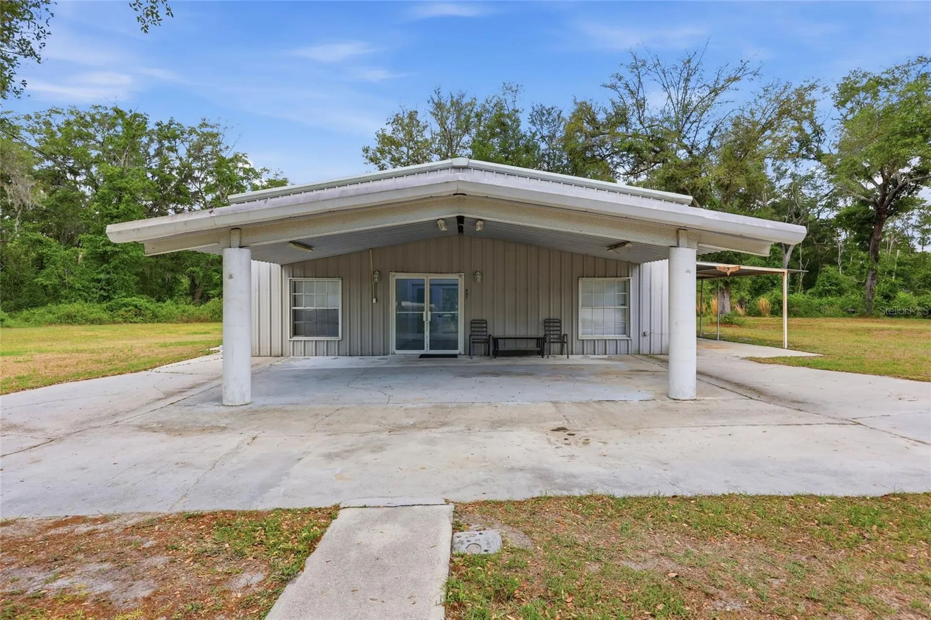 401 SE Falcon Road Branford FL 32008