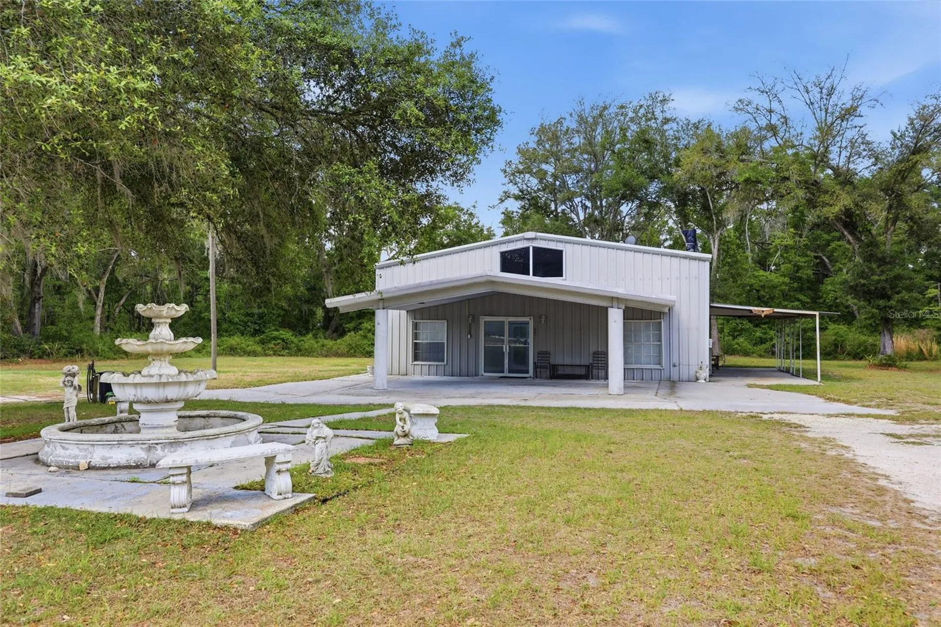 401 SE Falcon Road Branford FL 32008