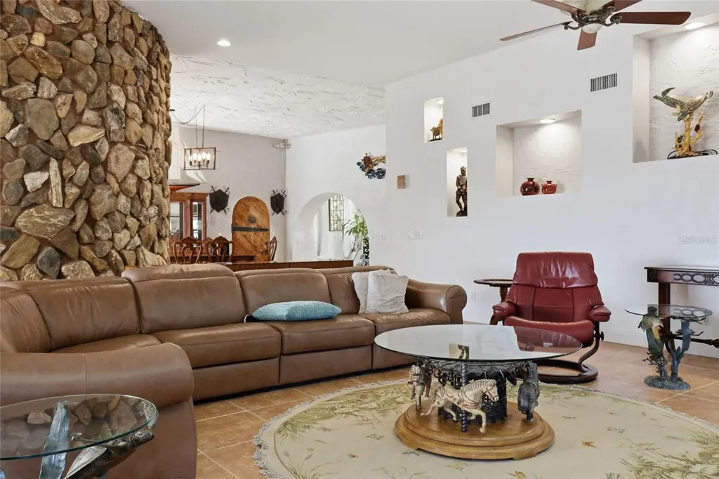12902 SW David Drive Lake Suzy FL 34269
