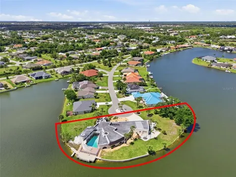 12902 SW David Drive Lake Suzy FL 34269