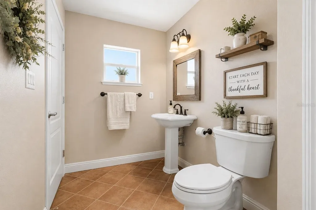 12764 County Road 223 Oxford FL 34484
