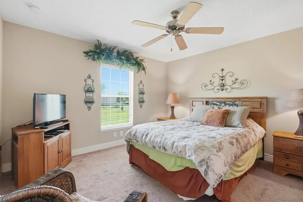 12764 County Road 223 Oxford FL 34484