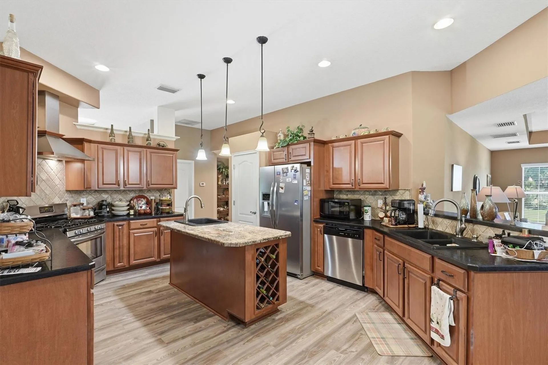 12764 County Road 223 Oxford FL 34484