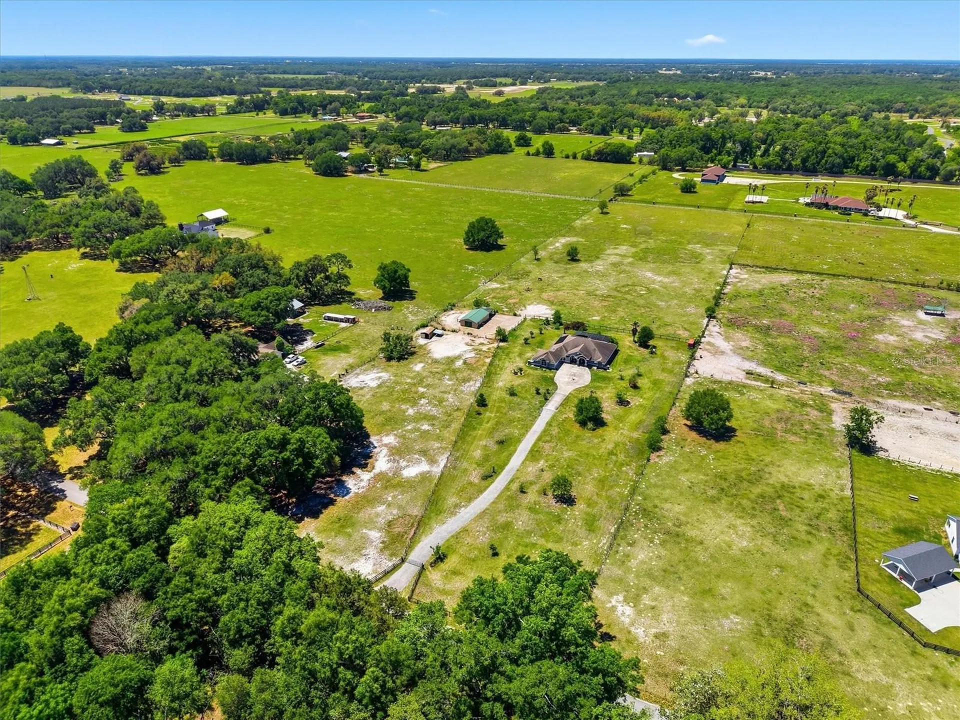 12764 County Road 223 Oxford FL 34484