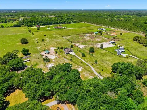 12764 County Road 223 Oxford FL 34484