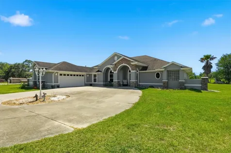12764 County Road 223 Oxford FL 34484