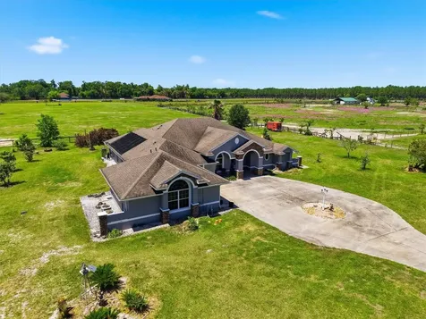 12764 County Road 223 Oxford FL 34484