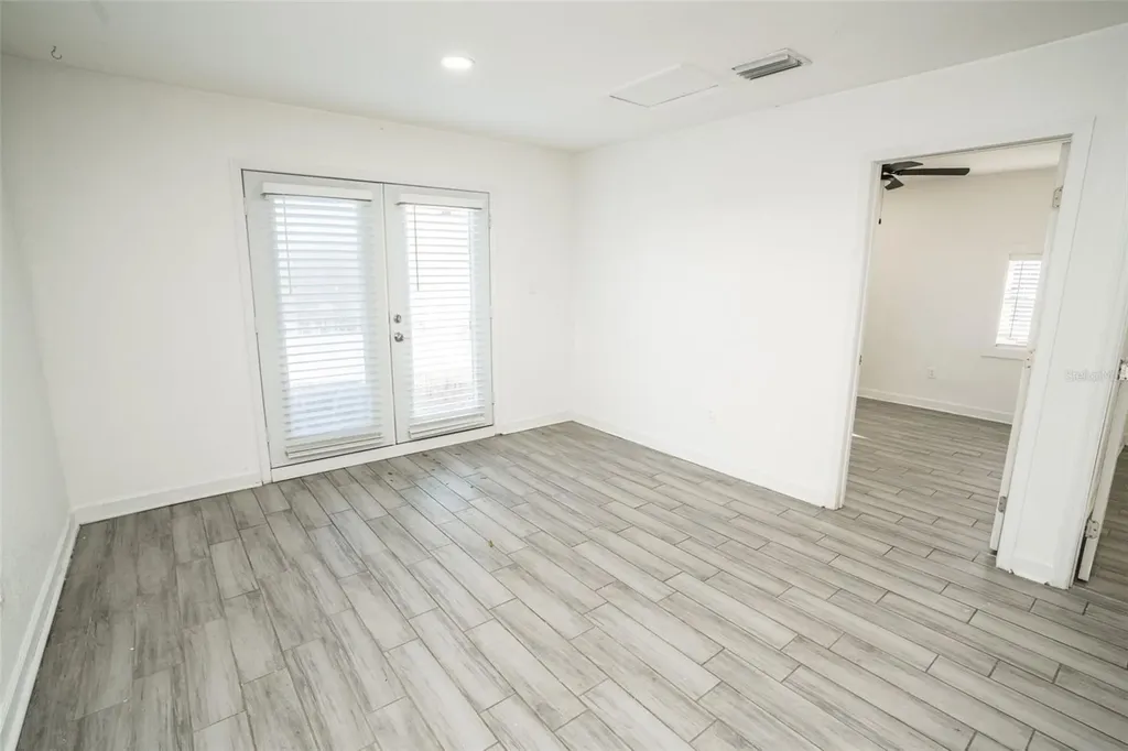 1007 E 32nd Avenue Tampa FL 33603