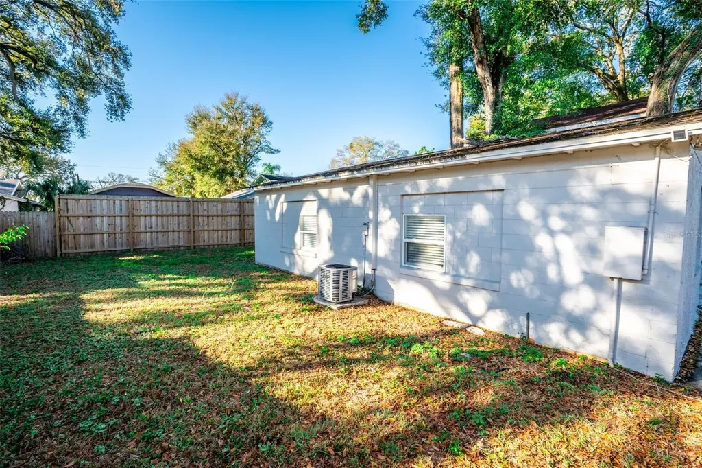 1007 E 32nd Avenue Tampa FL 33603