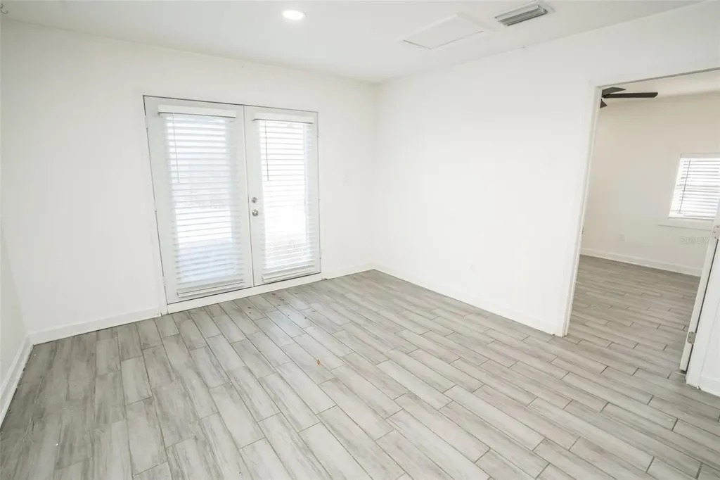 1007 E 32nd Avenue Tampa FL 33603