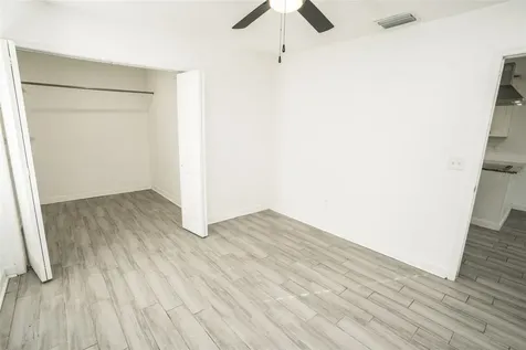 1007 E 32nd Avenue Tampa FL 33603