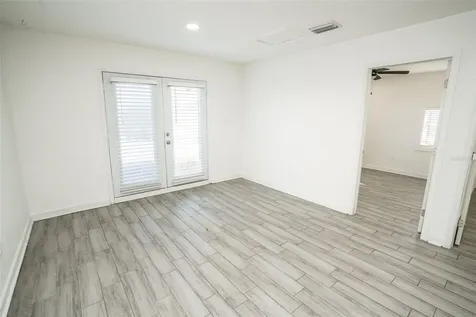 1007 E 32nd Avenue Tampa FL 33603