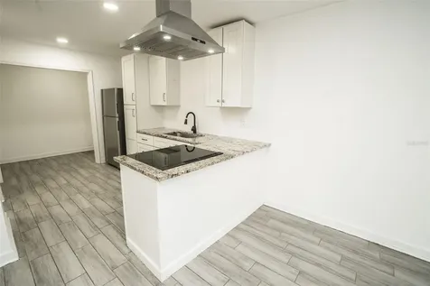 1007 E 32nd Avenue Tampa FL 33603