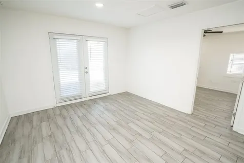 1007 E 32nd Avenue Tampa FL 33603