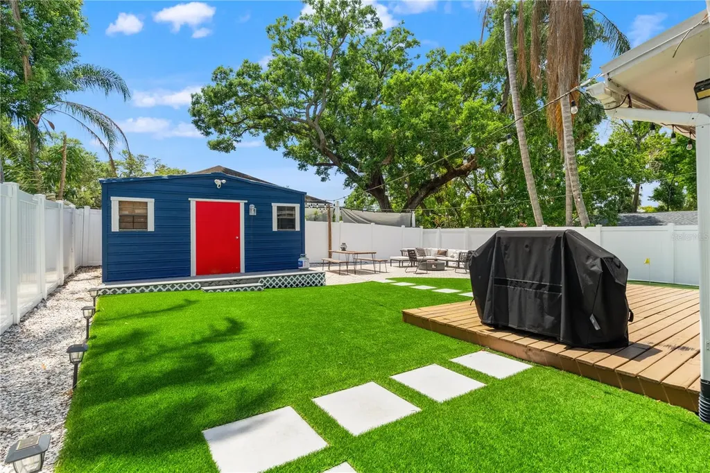 324 W Haya Street Tampa FL 33603