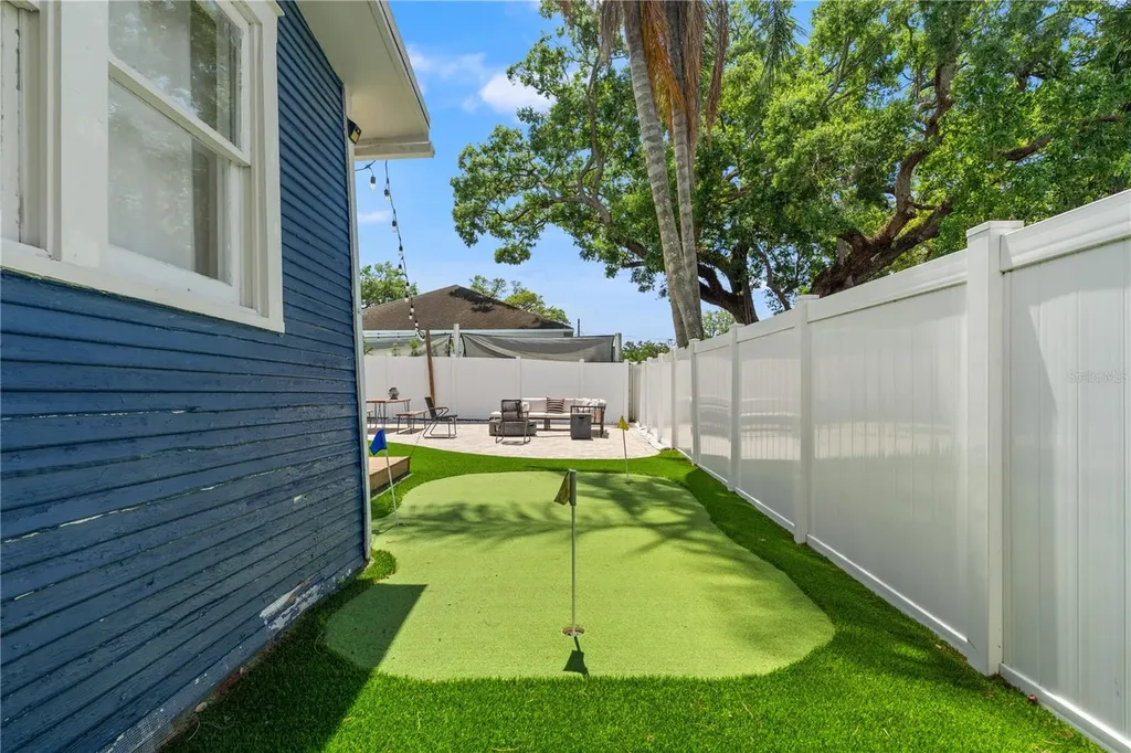 324 W Haya Street Tampa FL 33603