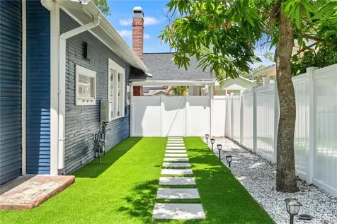 324 W Haya Street Tampa FL 33603