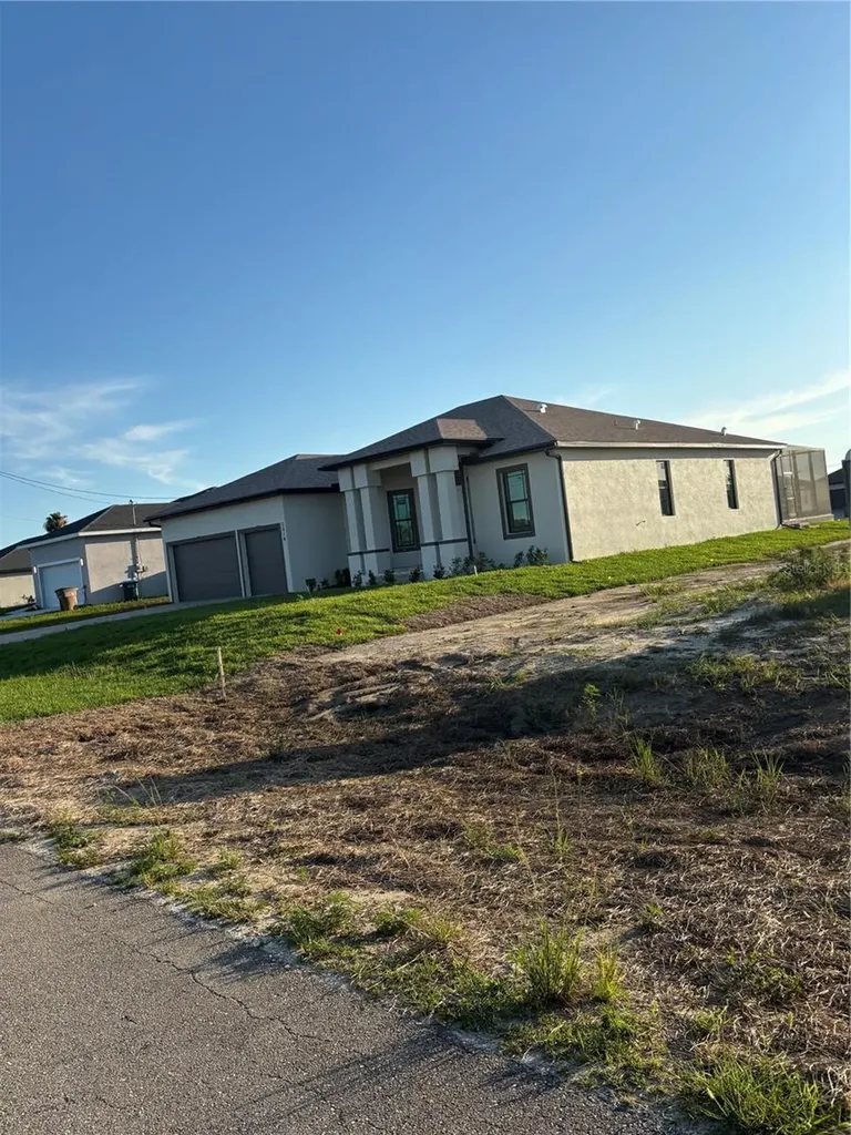 1715 Diplomat Parkway W Cape Coral FL 33993