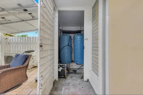 J 109 Calle Plumoso Real Guaynabo PR 00966