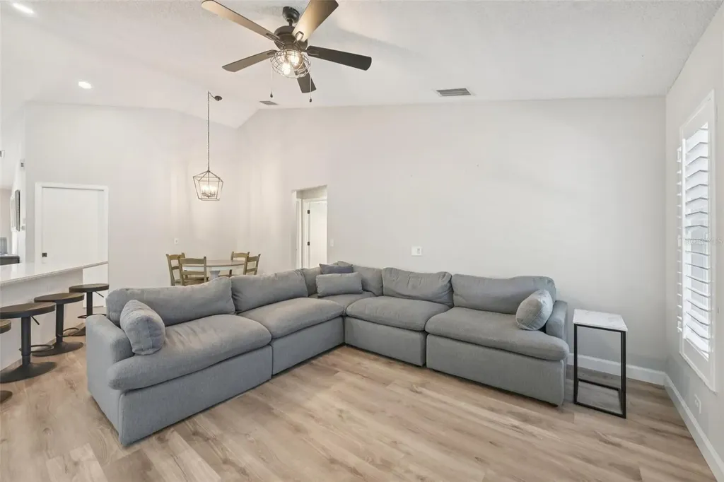 5495 Cynthia Lane Sarasota FL 34235