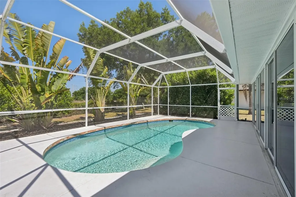 5495 Cynthia Lane Sarasota FL 34235