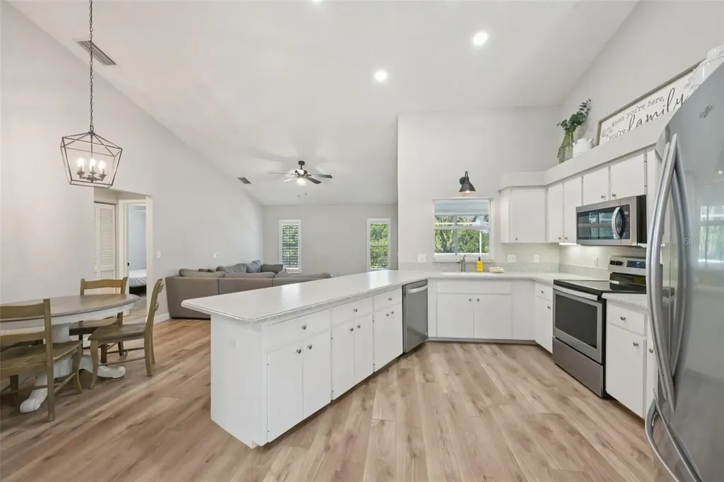 5495 Cynthia Lane Sarasota FL 34235