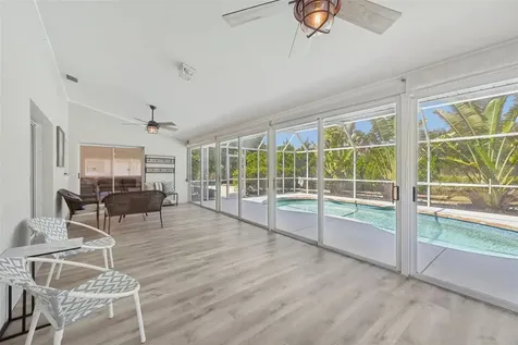 5495 Cynthia Lane Sarasota FL 34235