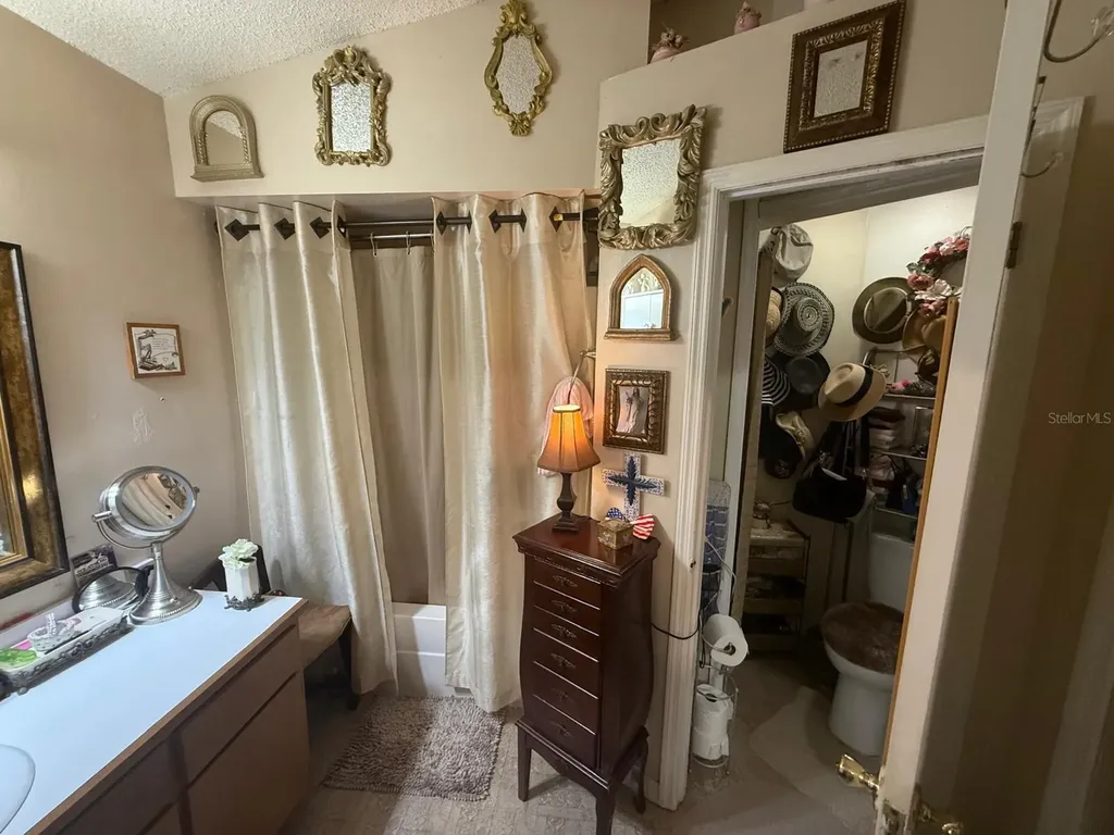 4100 Natchez Trace Drive St Cloud FL 34769