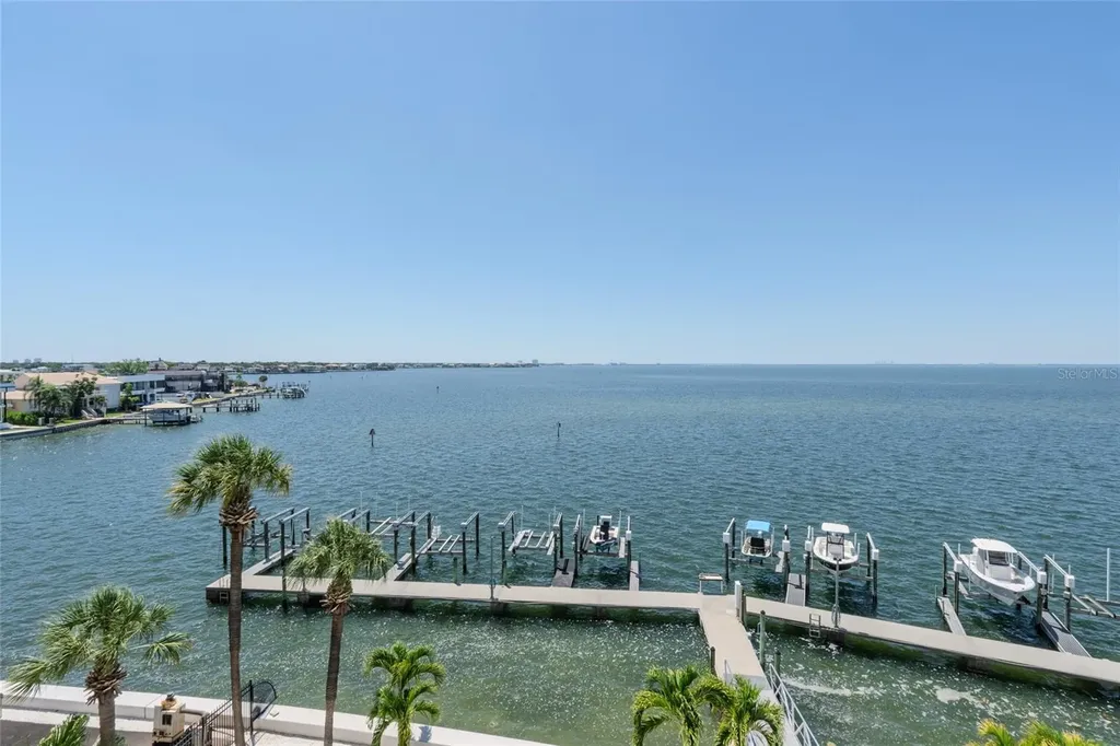 5700 Mariner Street Tampa FL 33609