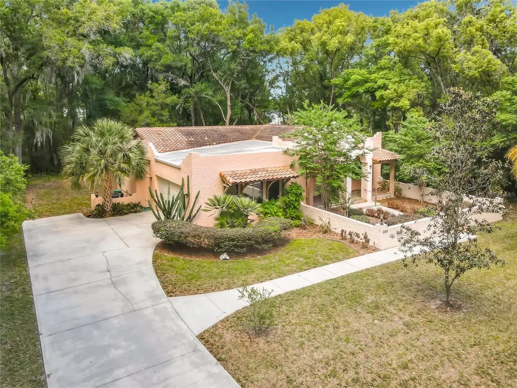 250 Garden Street Lake Helen FL 32744