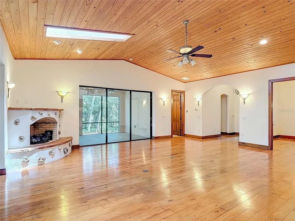 250 Garden Street Lake Helen FL 32744