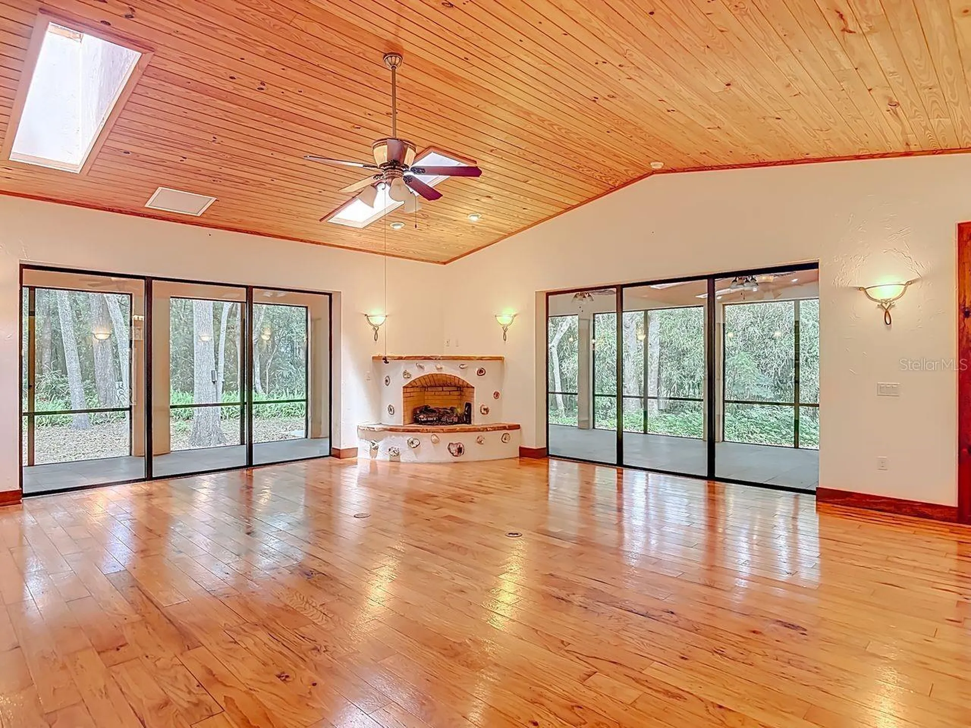 250 Garden Street Lake Helen FL 32744