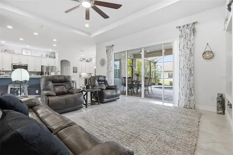 3840 Cardenal Avenue Sun City Center FL 33573