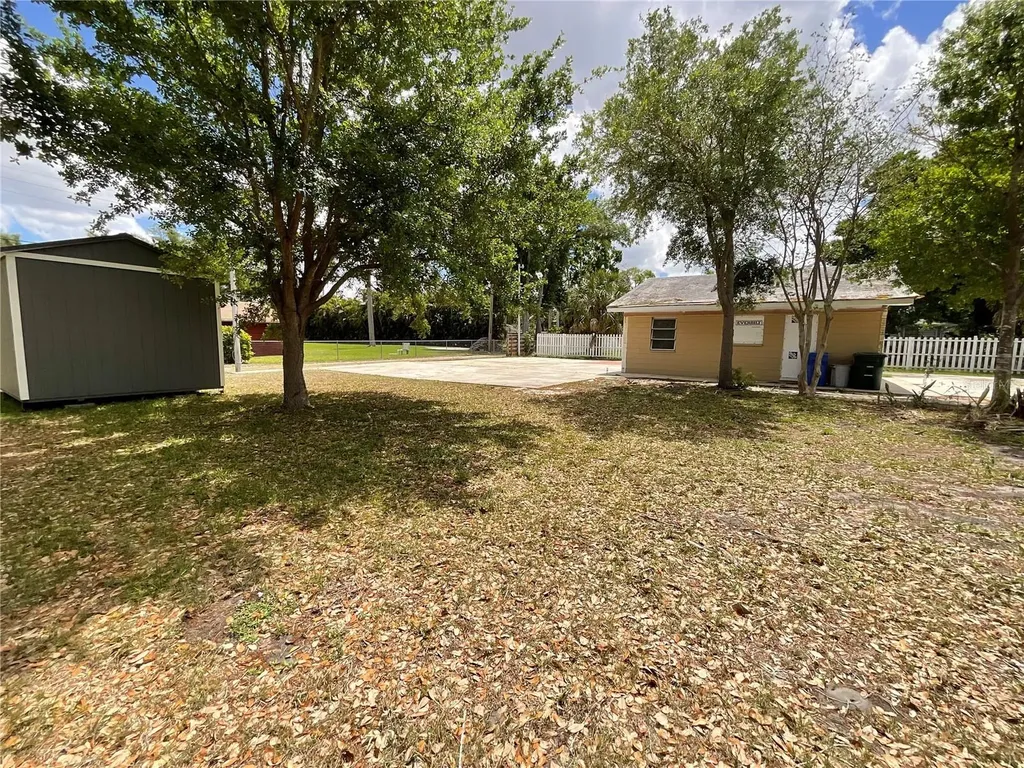 219 27th Street W Bradenton FL 34205
