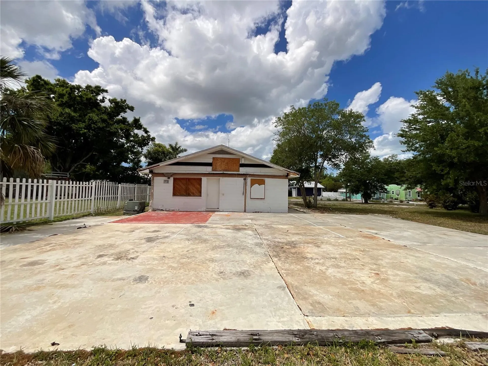 219 27th Street W Bradenton FL 34205