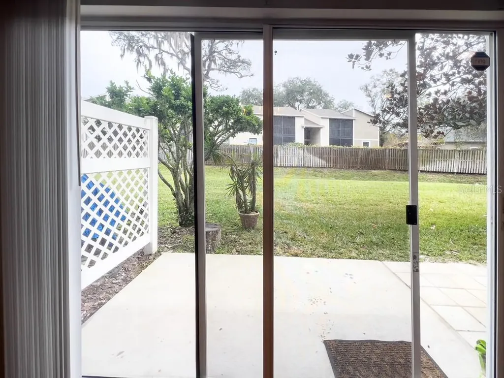 109 Woodknoll Place Valrico FL 33594
