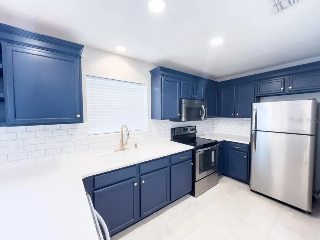 109 Woodknoll Place Valrico FL 33594