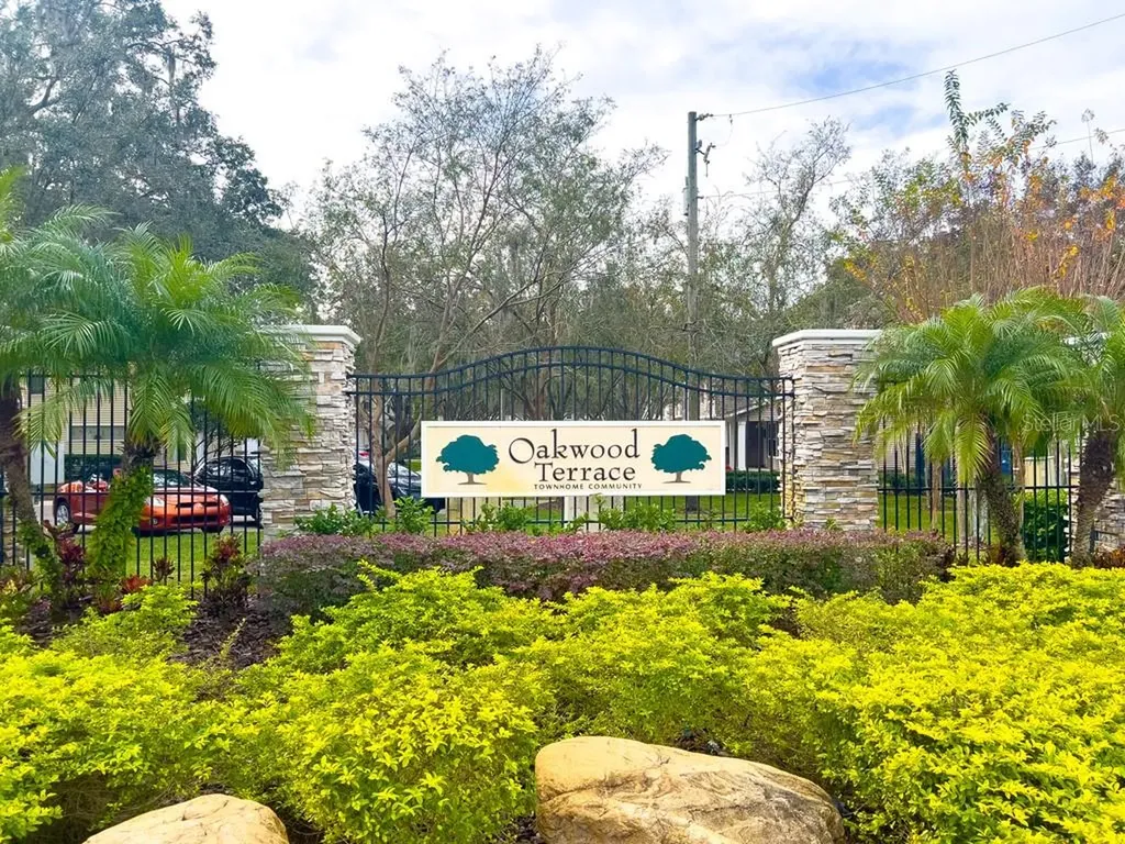 109 Woodknoll Place Valrico FL 33594