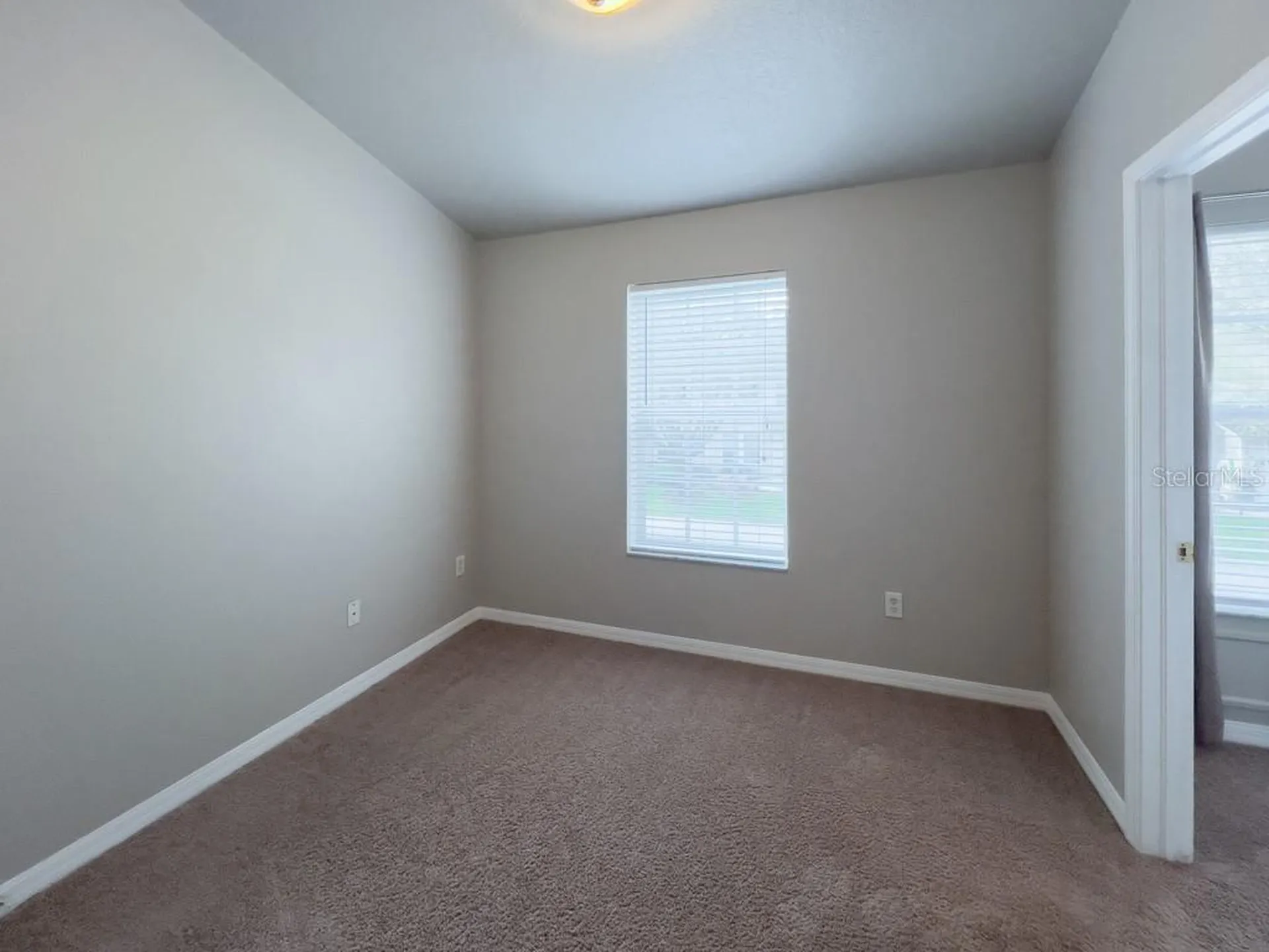 109 Woodknoll Place Valrico FL 33594