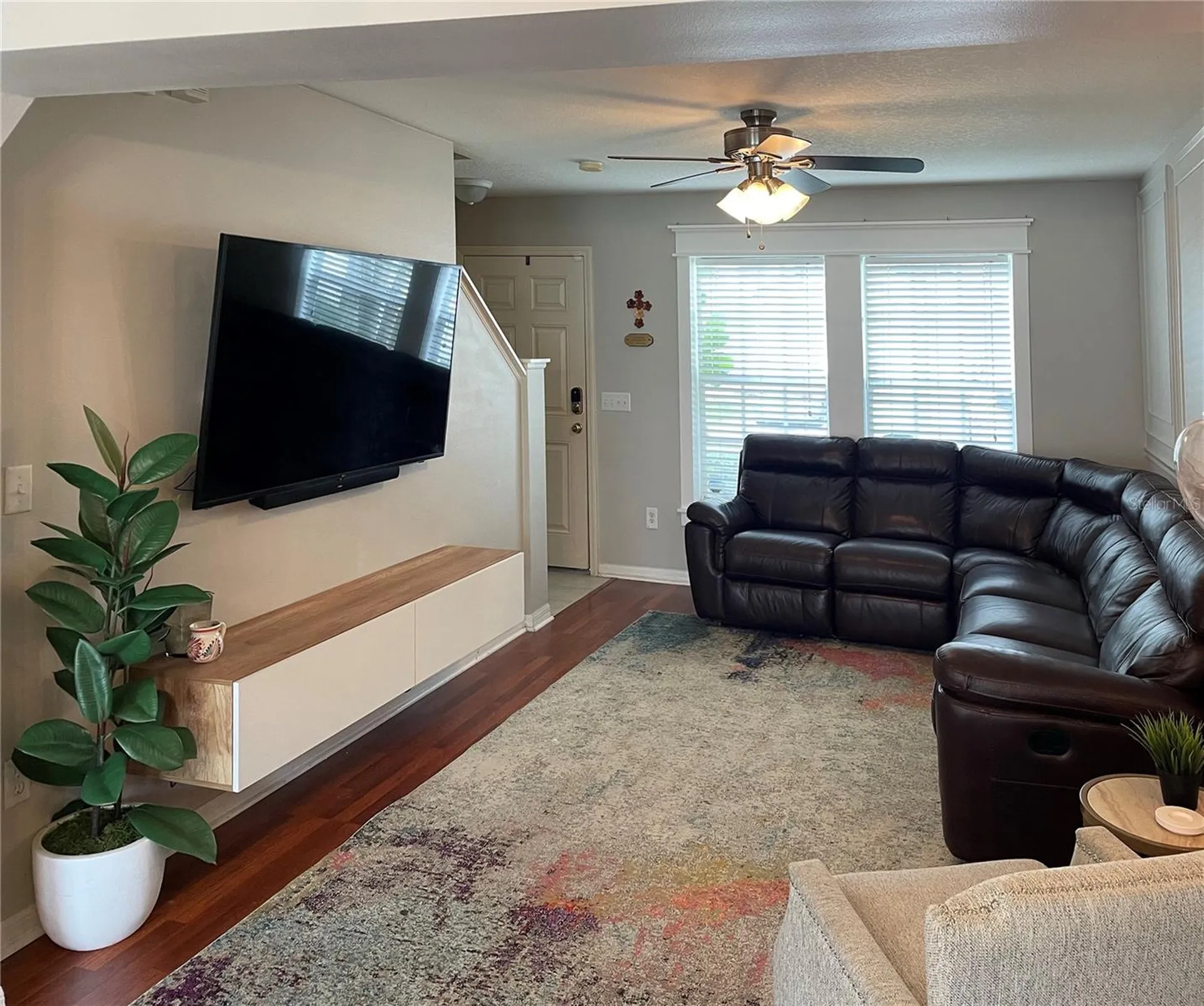 109 Woodknoll Place Valrico FL 33594