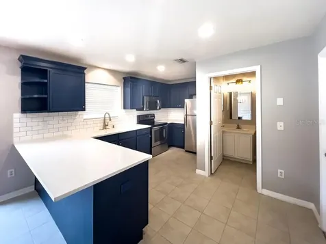109 Woodknoll Place Valrico FL 33594