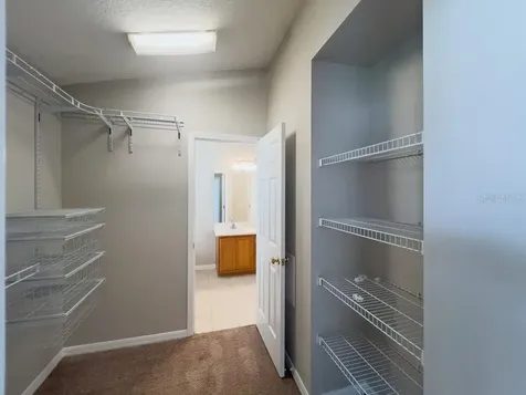 109 Woodknoll Place Valrico FL 33594