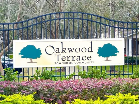 109 Woodknoll Place Valrico FL 33594