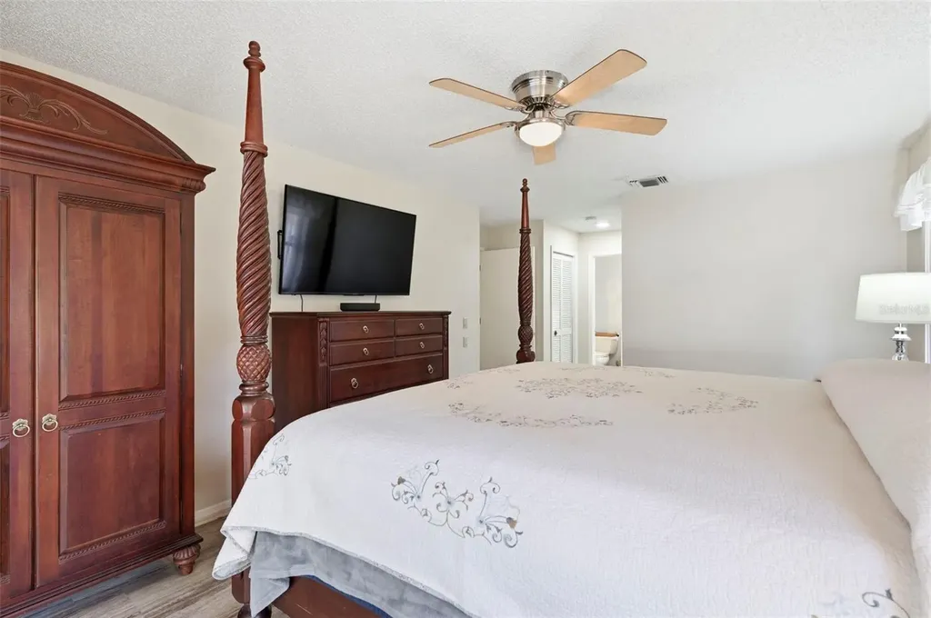 2418 Anthony Avenue Clearwater FL 33759