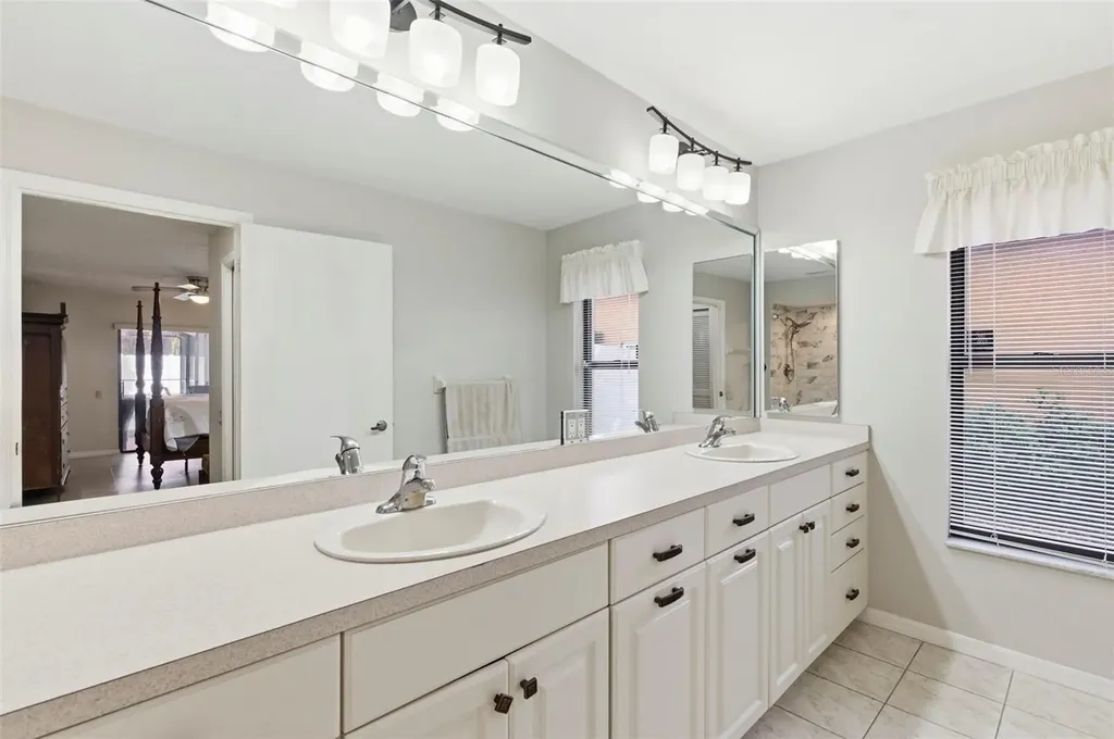 2418 Anthony Avenue Clearwater FL 33759