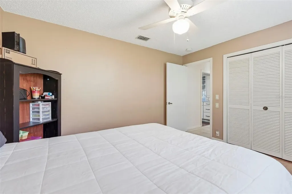 2418 Anthony Avenue Clearwater FL 33759