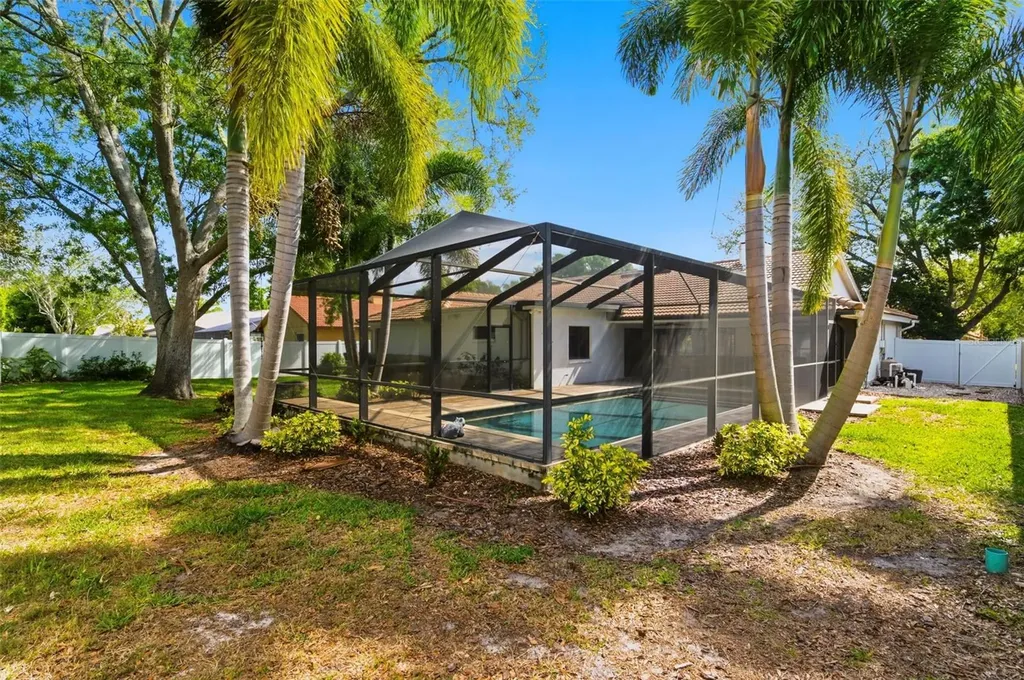 2418 Anthony Avenue Clearwater FL 33759